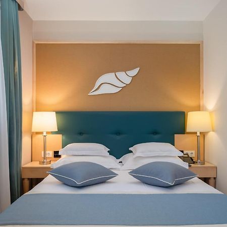 Aparthotel Flora Tučepi Exteriör bild