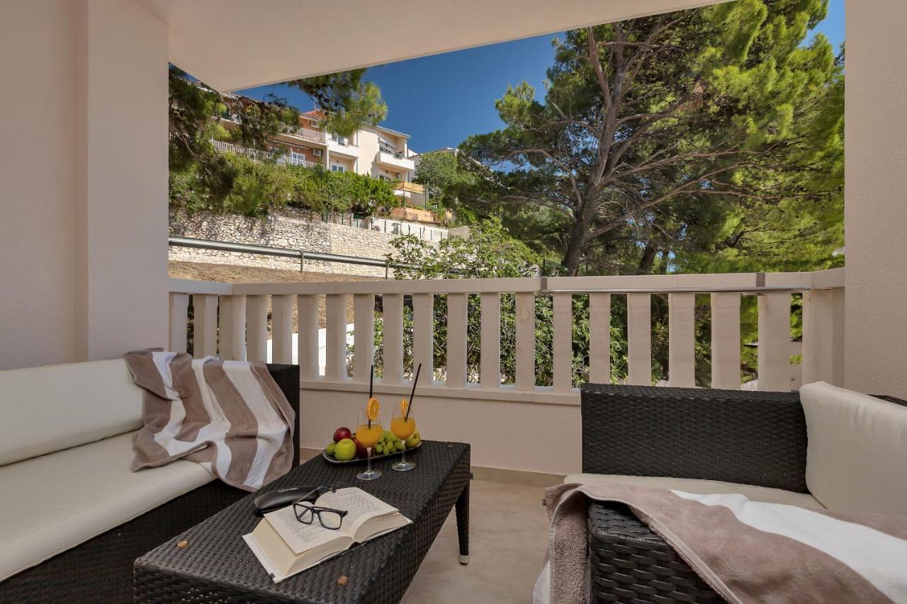 Aparthotel Flora Tučepi Exteriör bild
