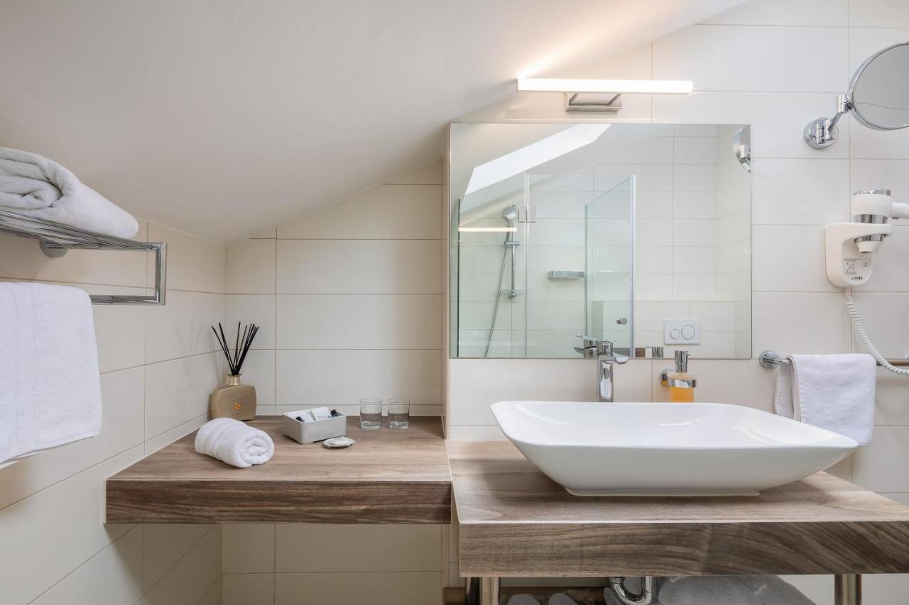 Aparthotel Flora Tučepi Exteriör bild