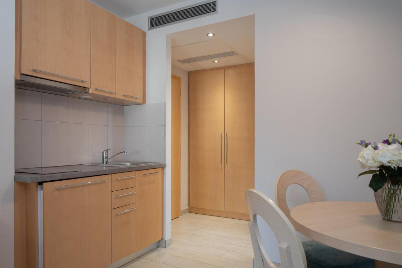 Aparthotel Flora Tučepi Exteriör bild