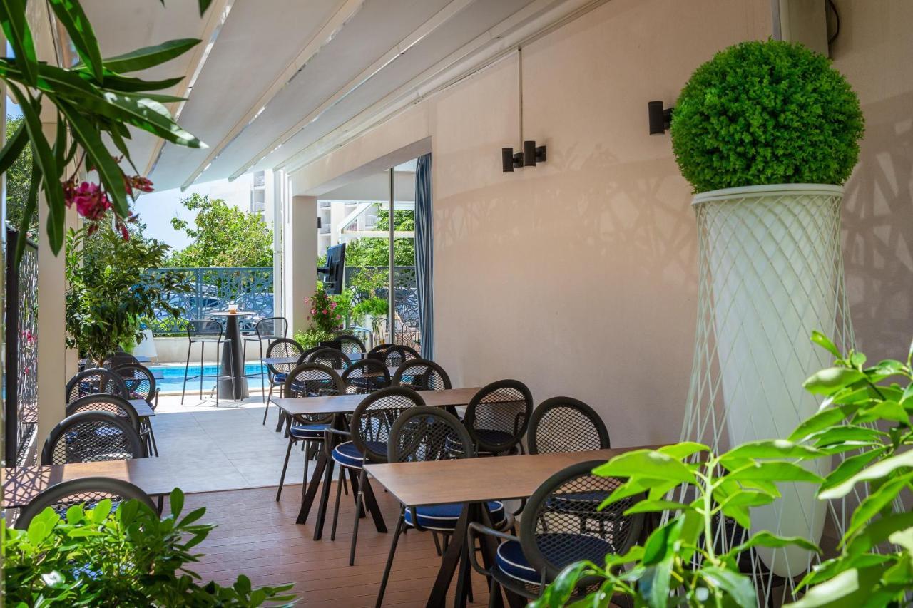 Aparthotel Flora Tučepi Exteriör bild