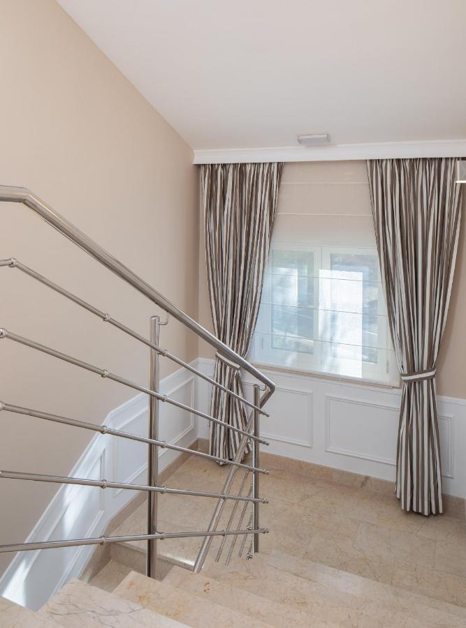 Aparthotel Flora Tučepi Exteriör bild