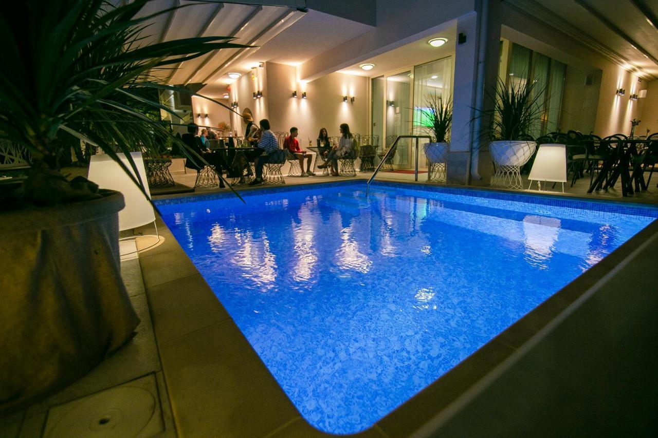 Aparthotel Flora Tučepi Exteriör bild